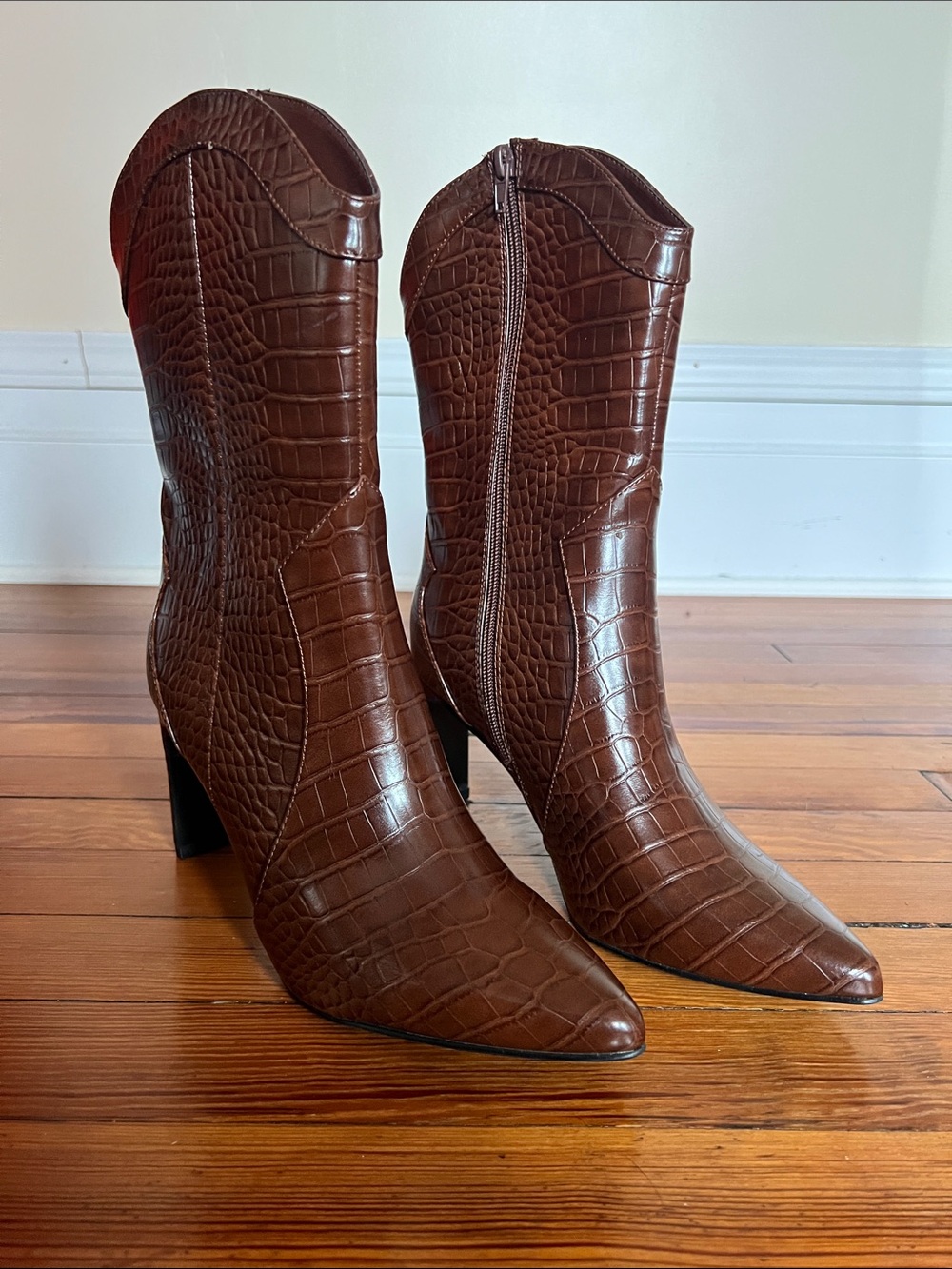 Chinese Laundry Forester Brown Croc Western Boots Block Heel Size 8.5 NWOB - Picture 3 of 9